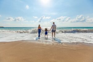 海持っていけばよかった食べ物は？子連れに必要なものなや便利グッズをご紹介！