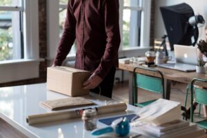 子連れ旅行にキャリーケースは邪魔になる？荷物を少なくするコツやパッキングする方法を解説
