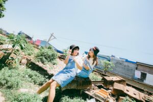 ぽっちゃりはサロペットを着ると胸が目立つ？着やせするアイテムや着こなしを解説！