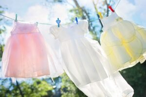 子連れ旅行にキャリーケースは邪魔になる？荷物を少なくするコツやパッキングする方法を解説
